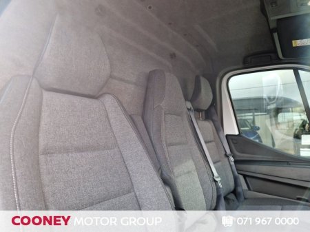 2027 Nissan Interstar - photo 8