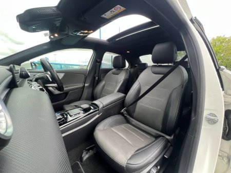 2022 Mercedes-Benz A-Class - photo 2