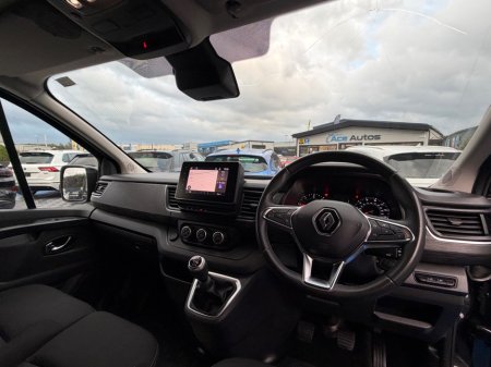 2023 Renault Trafic - photo 18