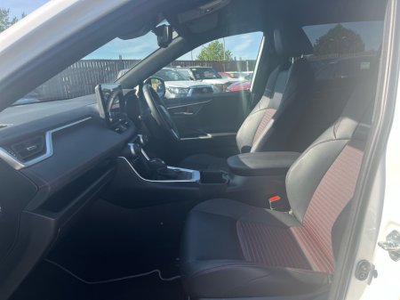 2025 Toyota RAV4 - photo 6