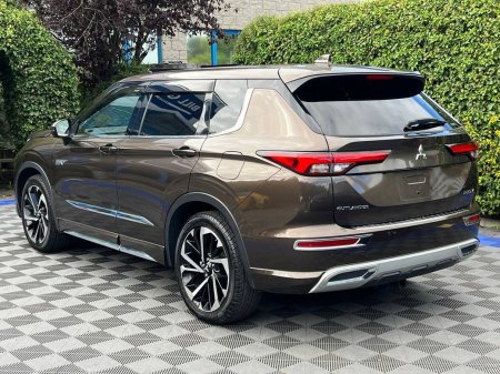 2022 Mitsubishi Outlander - photo 6