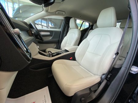 2020 Volvo XC40 - photo 9