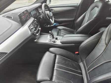 2018 BMW 5-Series - photo 6