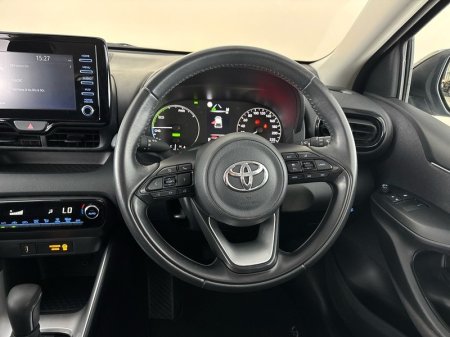 2023 Toyota Yaris - photo 9
