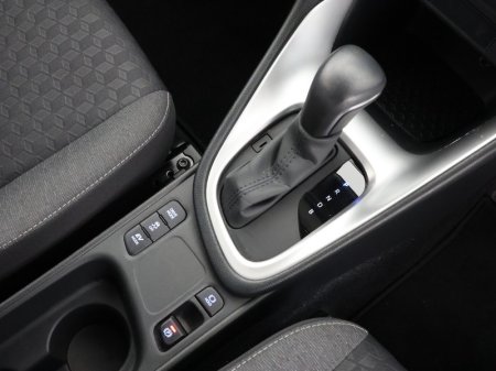 2023 Toyota Yaris - photo 17