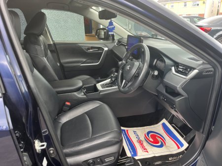 2023 Toyota RAV4 - photo 13