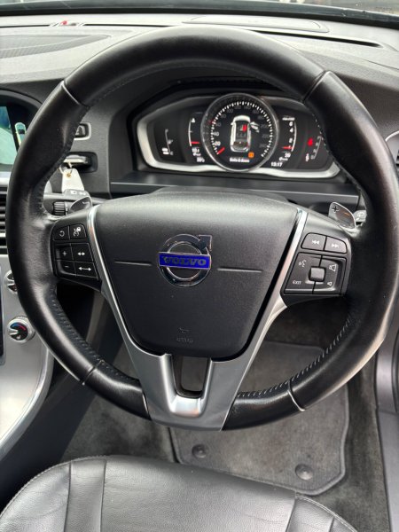 2016 Volvo V60 - photo 31