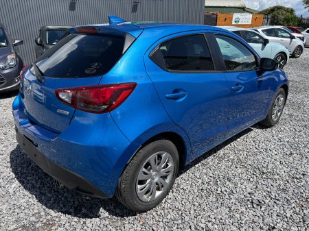 2017 Mazda Demio - photo 8