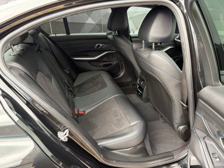 2024 BMW 3-Series - photo 10