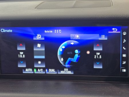 2019 Lexus IS - photo 12