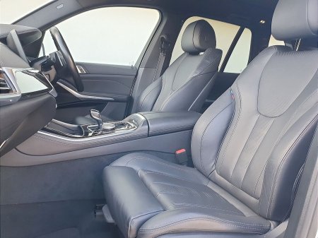2021 BMW X5 - photo 7