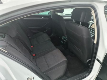 2018 Volkswagen Passat - photo 6
