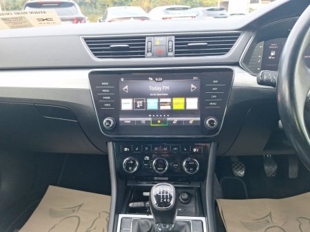 2022 Skoda Superb - photo 11