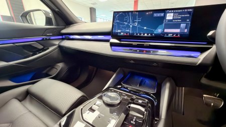 2026 BMW 5-Series - photo 14