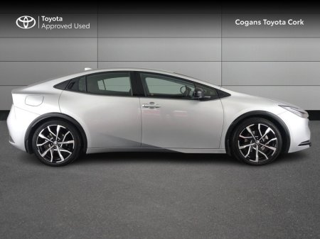 2024 Toyota Prius - photo 3