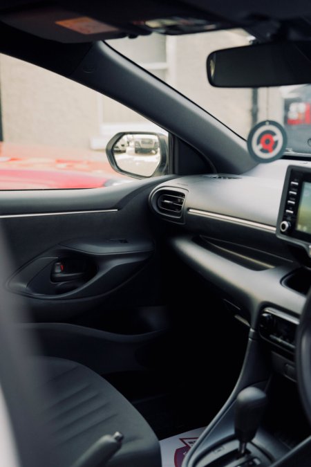2023 Toyota Yaris - photo 12