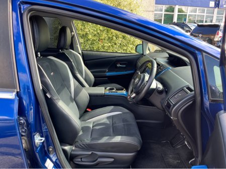 2020 Toyota Prius - photo 12