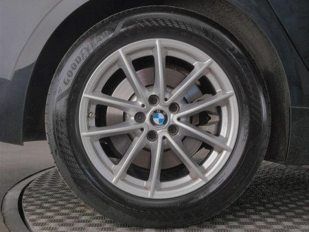 2023 BMW 5-Series - photo 14