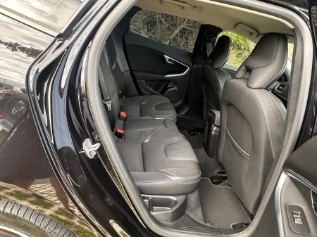2018 Volvo V40 - photo 23