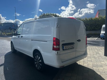 2025 Mercedes-Benz Vito - photo 6