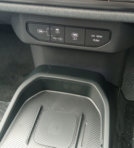 2027 Kia EV4 - photo 20