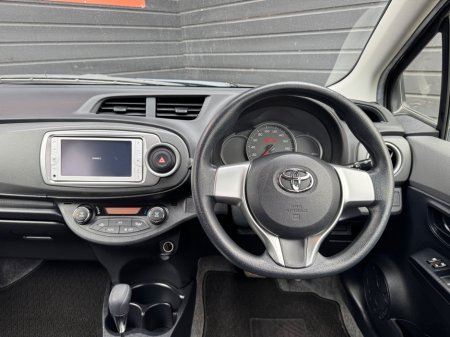 2013 Toyota Yaris - photo 11
