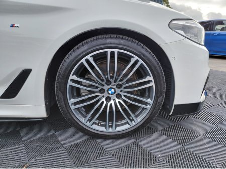 2017 BMW 5-Series - photo 3