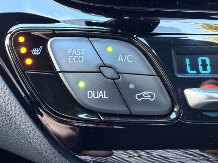 2023 Toyota C-HR - photo 6