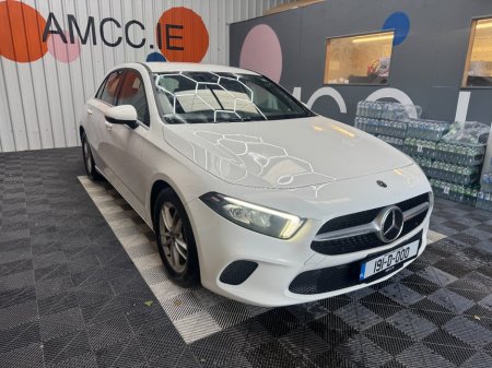 2019 Mercedes-Benz A-Class 2019 MERCEDES-BENZ A180 AUTOMATIC / CRUISE CONTROL / PARKING CAMERA / PADDLE SHIFTERS AND MORE