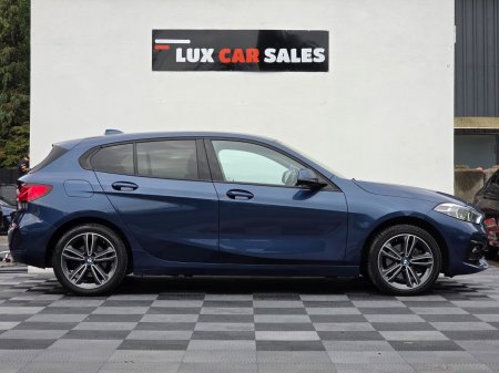 2022 BMW 1-Series - photo 2