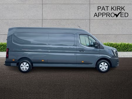 2026 Nissan Interstar - photo 3