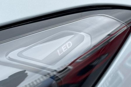 2024 BMW 3-Series - photo 23