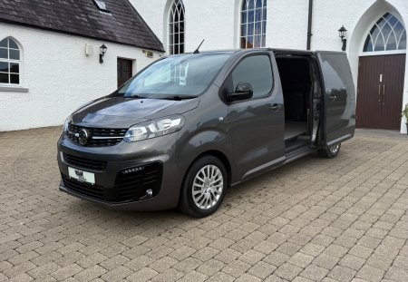 2023 Vauxhall Vivaro - photo 9