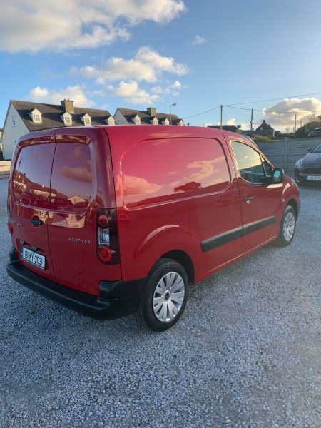 2018 Peugeot Partner - photo 9