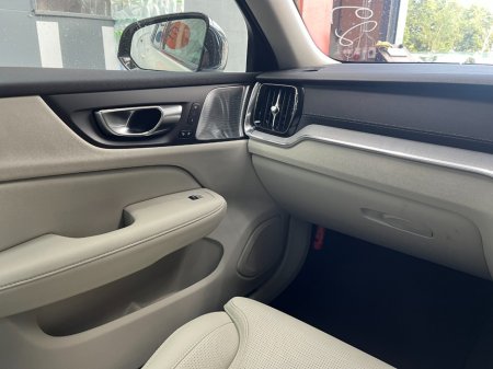 2025 Volvo V60 - photo 14