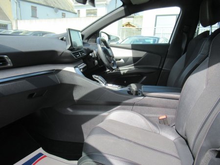 2023 Peugeot 3008 - photo 2