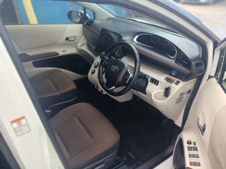2017 Toyota Sienta - photo 15