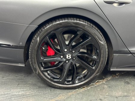 2025 Bentley Flying Spur - photo 25