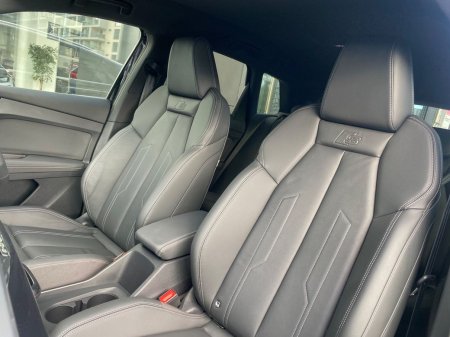 2026 Audi Q4 e-tron - photo 14