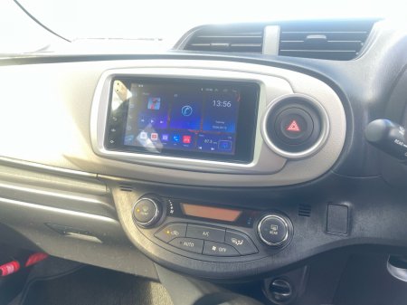 2012 Toyota Vitz - photo 14