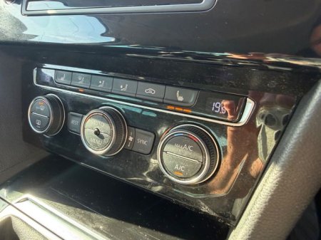 2015 Volkswagen Passat - photo 19