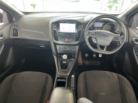 2016 Ford Focus - photo 12