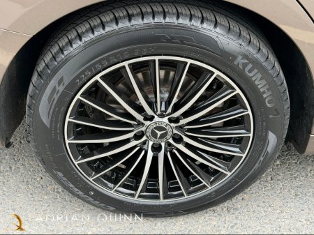 2025 Mercedes-Benz E-Class - photo 8