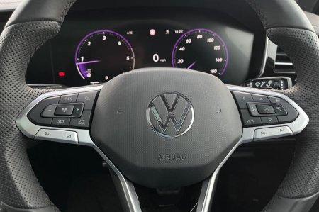2026 Volkswagen Touareg - photo 12