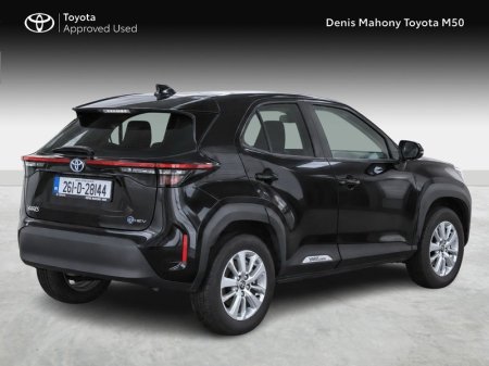 2026 Toyota Yaris Cross - photo 2