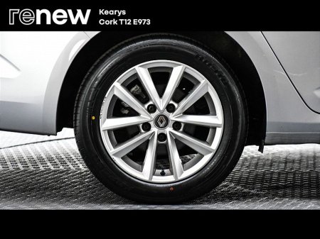 2020 Renault Megane - photo 9