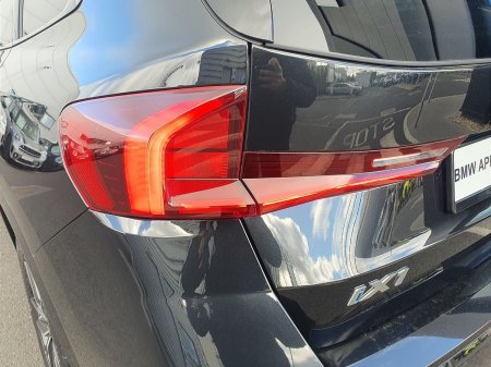 2025 BMW iX1 - photo 20
