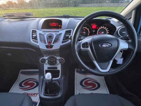2012 Ford Fiesta - photo 10