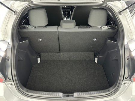 2023 Toyota Yaris - photo 24