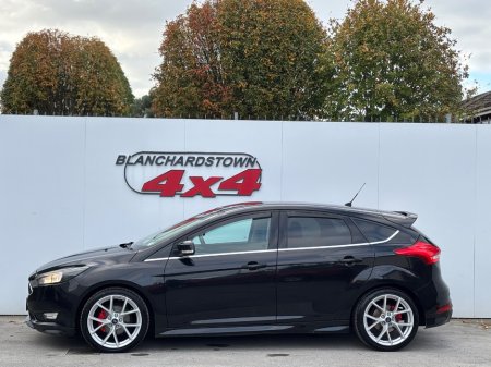 2015 Ford Focus - photo 2
